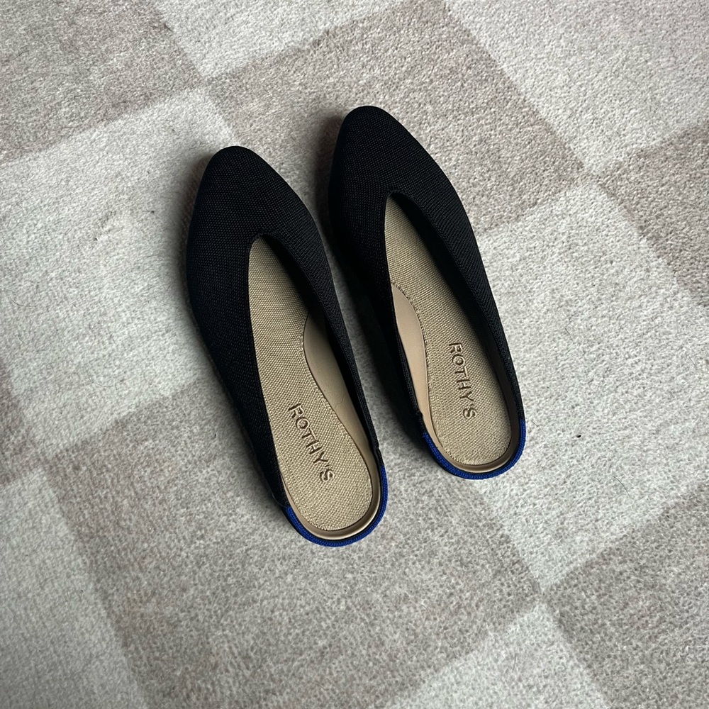 Rothy’s demi slides